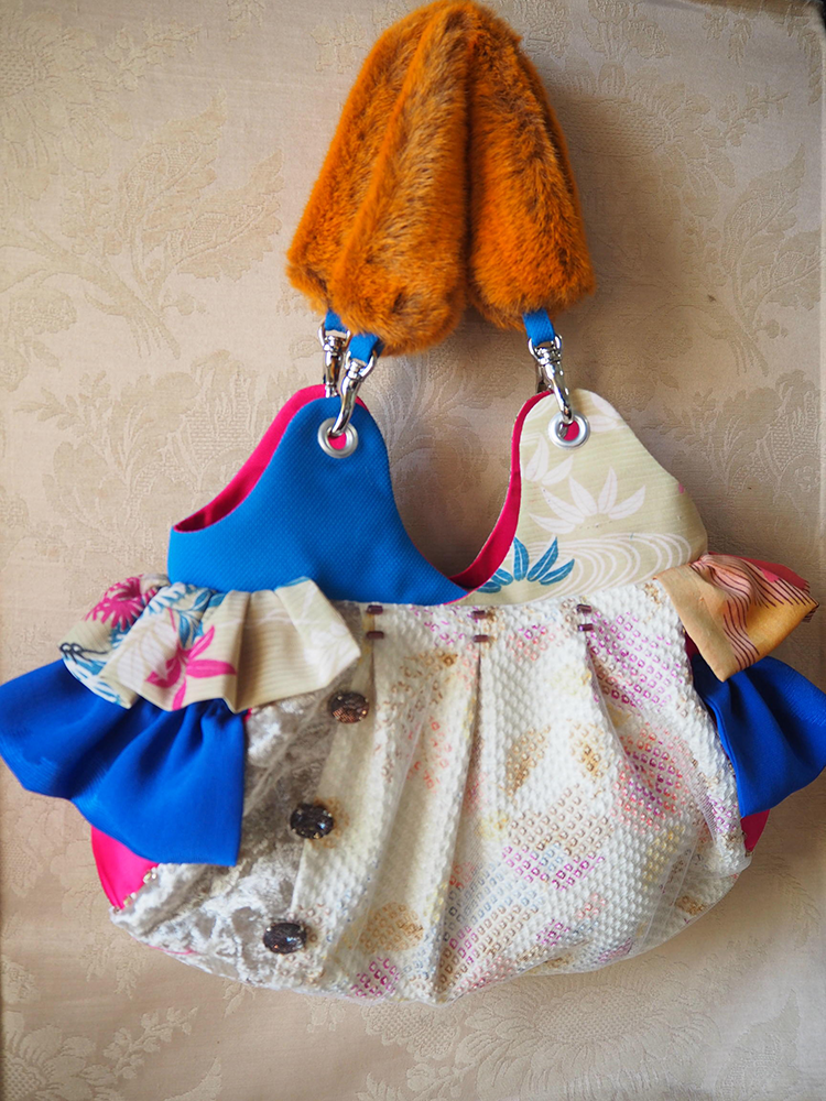 鹿の子絞りのギャザーバッグ